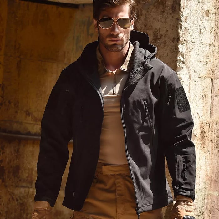 Herren Softshelljacke | Winddichte, wasserabweisende Outdoorjacke mit Kapuze, Fleecefutter und verstellbaren Bündchen