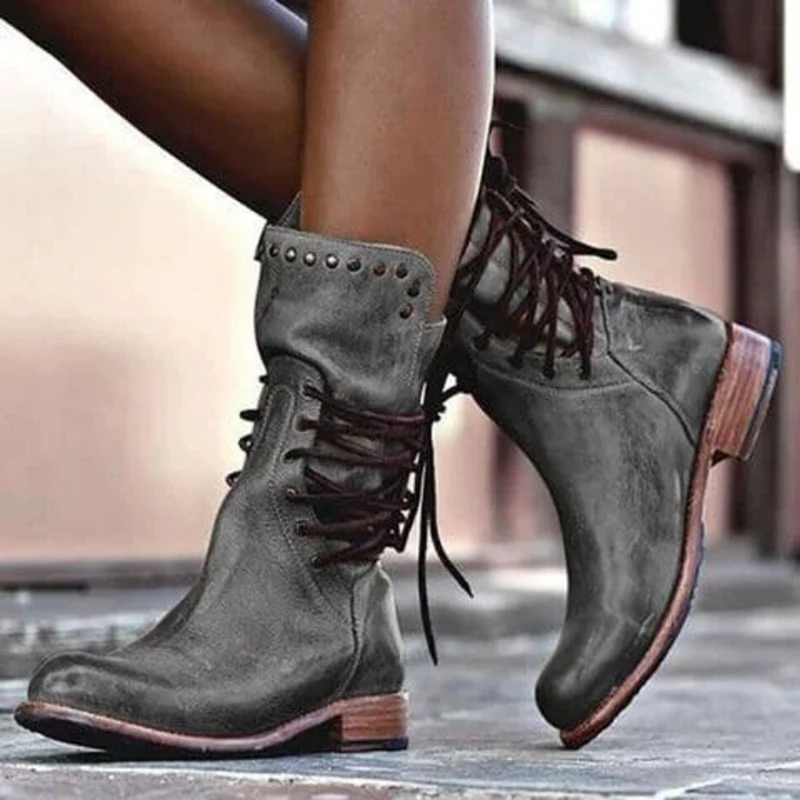 Helena™ Stylish, versatile support boots