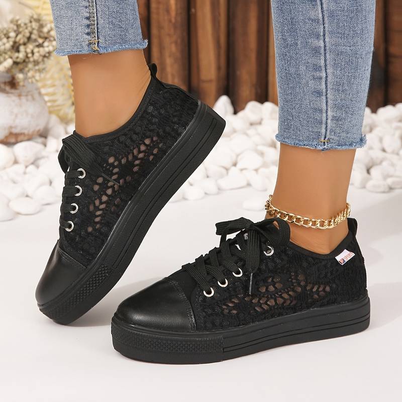Elegáns és szellős csipkés sneaker