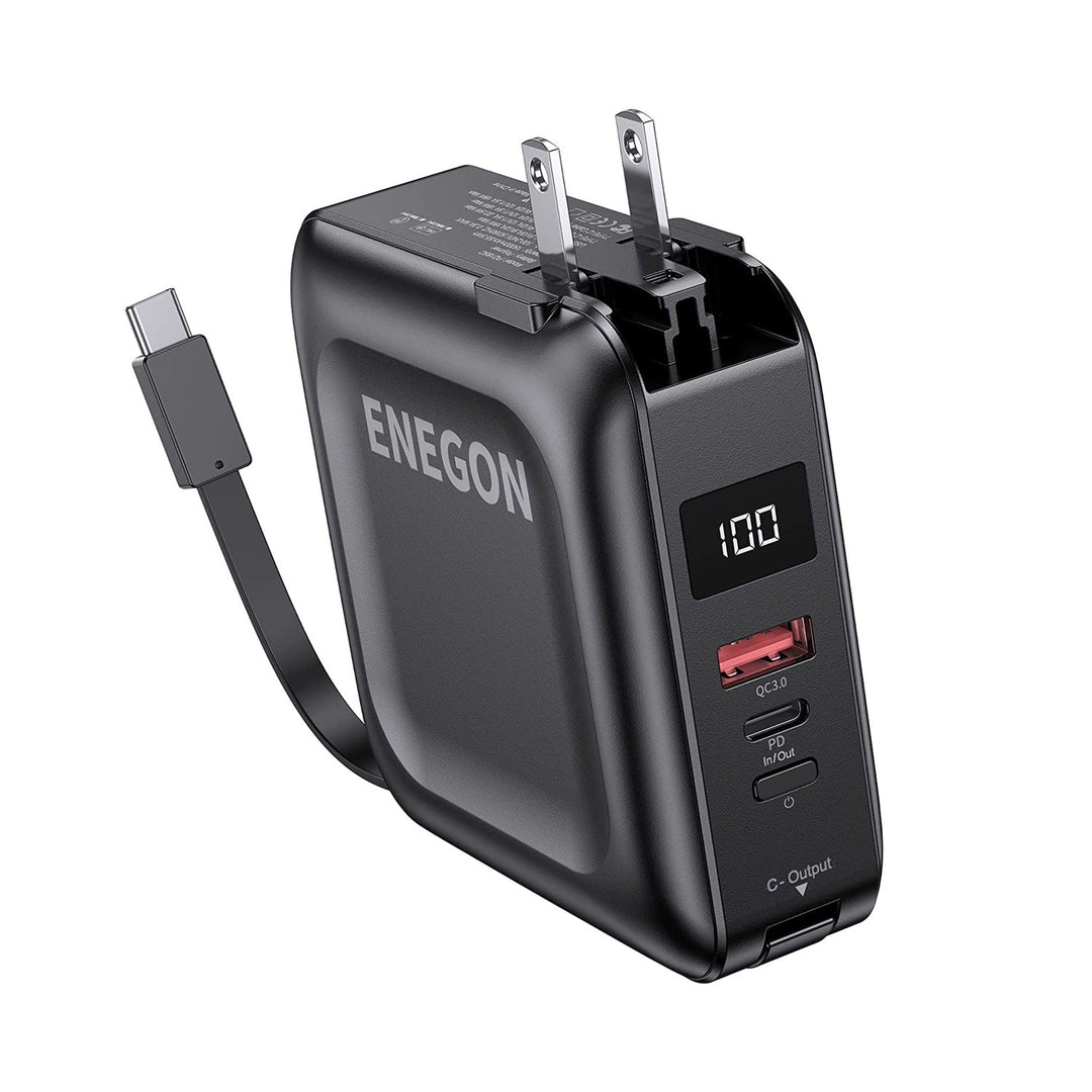 Powerbank 15000 mAh mit Schnellladefunktion | Tragbares Ladegerät mit AC-Stecker, USB-C, USB-A &amp; LED-Anzeige