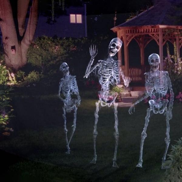 Halloween Projektor mit Leinwand &amp; Stativ | 3D Holografische LED-Projektion | Wetterfest | Für Halloween &amp; Weihnachten