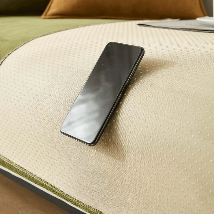 Non-slip fleece comfort cover 120 × 150 cm | Warm, soft &amp; skin-friendly | For sofa, car &amp; office, machine washable