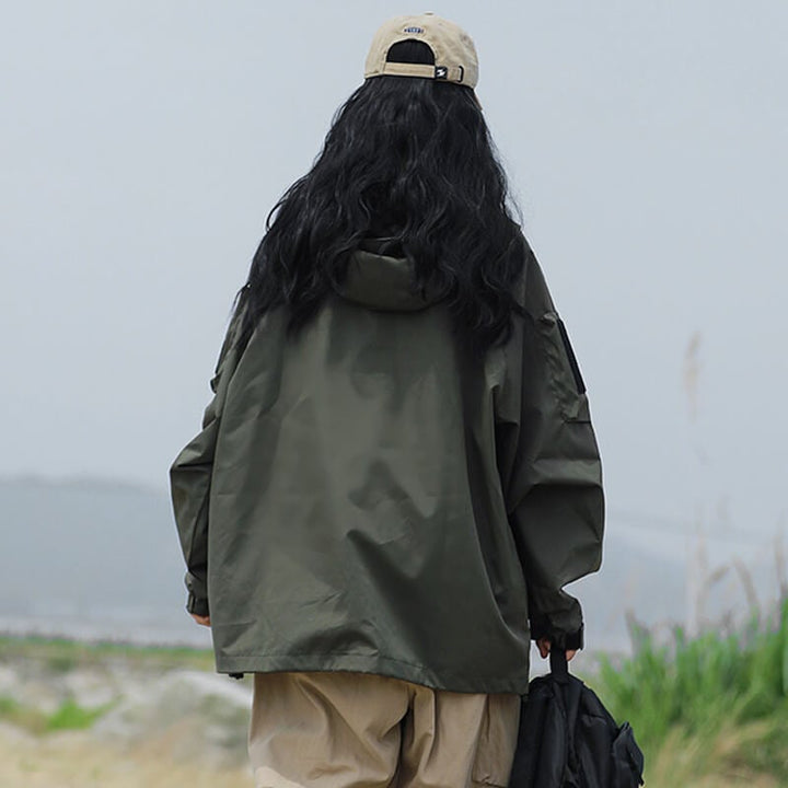 Softshelljacke Herren | Wasserabweisende Outdoor-Jacke mit Kapuze und 6 Taschen