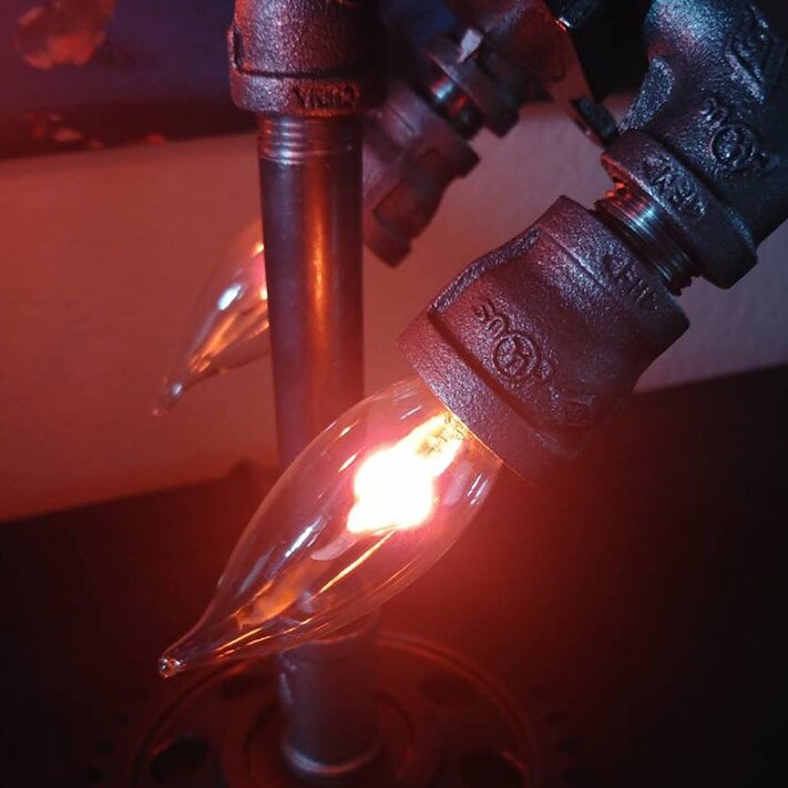 FlammenRakete™ Stilvolle Ambientale Nachttischlampe
