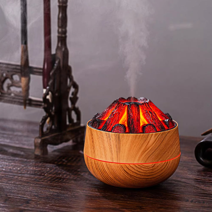 Aroma-Diffusor mit Flammeneffekt | 130-ml-Wassertank, USB-Betrieb, feiner Duftnebel und kompakte Holzoptik