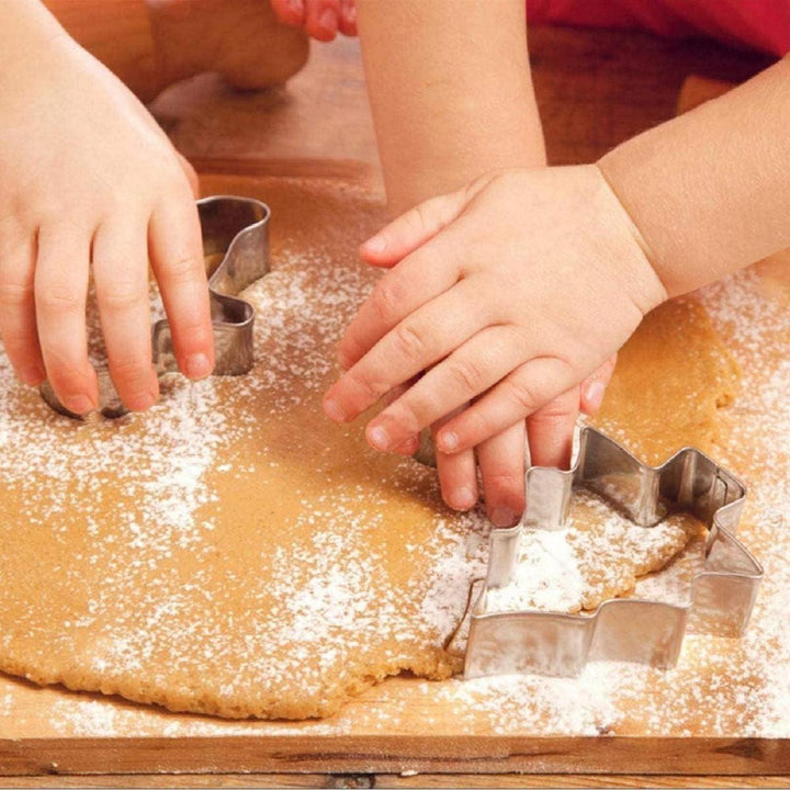 Weihnachts-Ausstechformen 10-teilig aus Edelstahl | Plätzchenausstecher mit Weihnachtsmotiven für Kekse, Fondant und Tortendeko