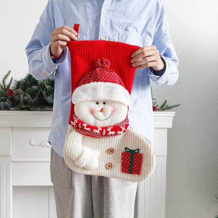 Weihnachtsstrümpfe mit Weihnachtsmann, Schneemann und Rentier | Große Nikolausstrümpfe in 3 Größen zum Befüllen und Aufhängen