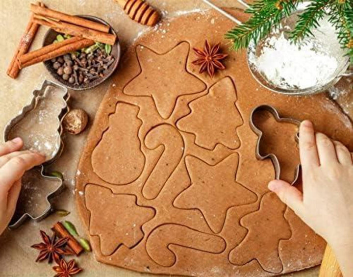 Weihnachts-Ausstechformen 6-teilig aus Edelstahl | Keksausstecher für Kinder mit festlichen Motiven, ca. 8 cm, spülmaschinenfest