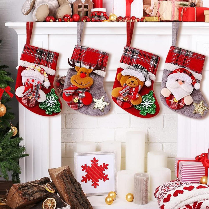Nikolausstrümpfe Kinder 4er Set 17 x 13 cm | Weihnachtsstrümpfe aus Leinen mit 3D-Weihnachtsmotiven zum Befüllen und Aufhängen