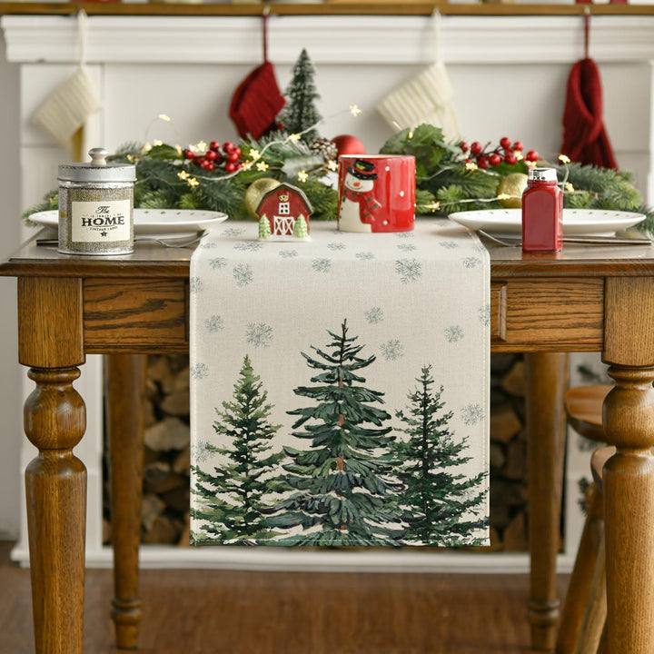 Weihnachtlicher Tischläufer Beige 40 x 180 cm | Mit Kiefern- und Schneeflockenmotiv, waschbare Tischdeko für Weihnachten und Advent
