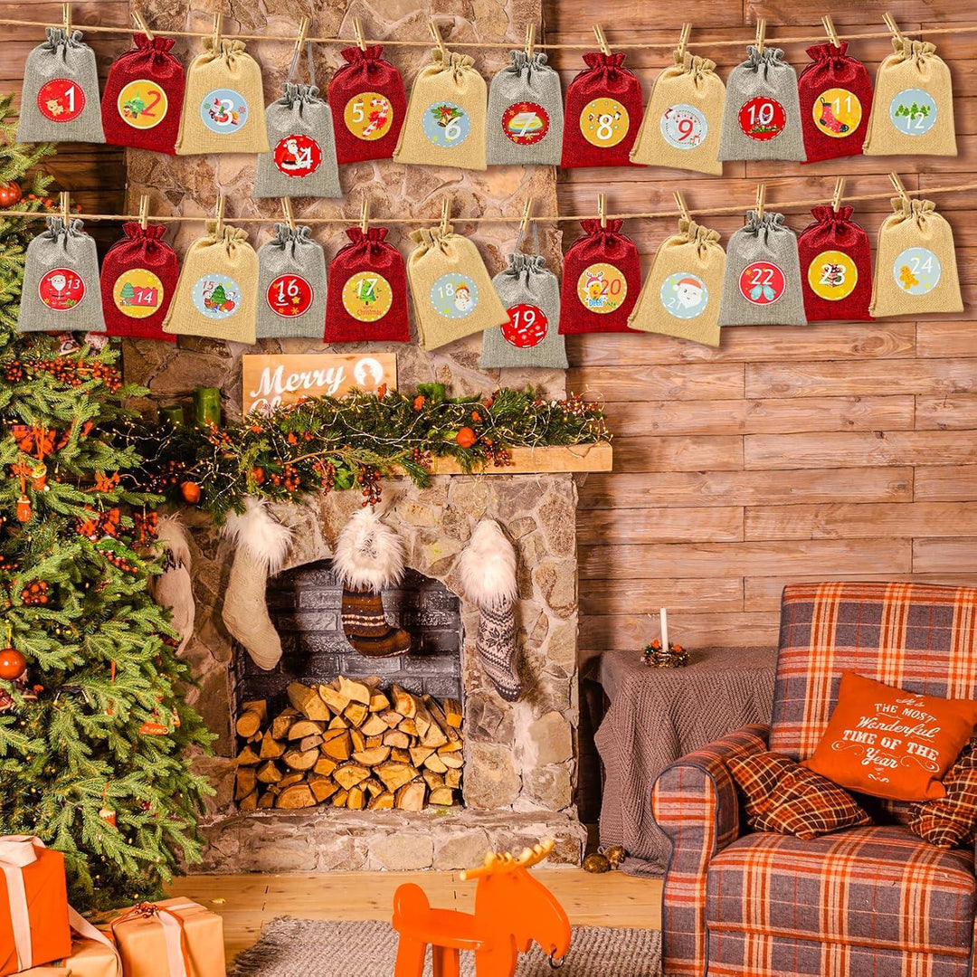 Adventskalender zum Befüllen mit 24 Jute-Stoffbeuteln | Große Weihnachtssäckchen 18 x 13 cm mit Holzklammern und 10 m Hanfseil