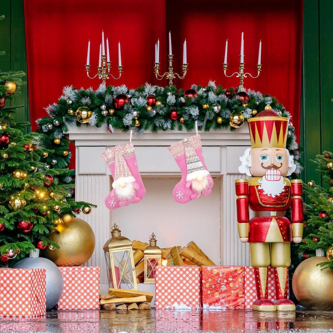 Nikolausstrumpf Kinder 2er Set aus weichem Flanell | Rosa Weihnachtssocken 23 cm mit Weihnachtszwerg-Motiv zum Befüllen und Aufhängen
