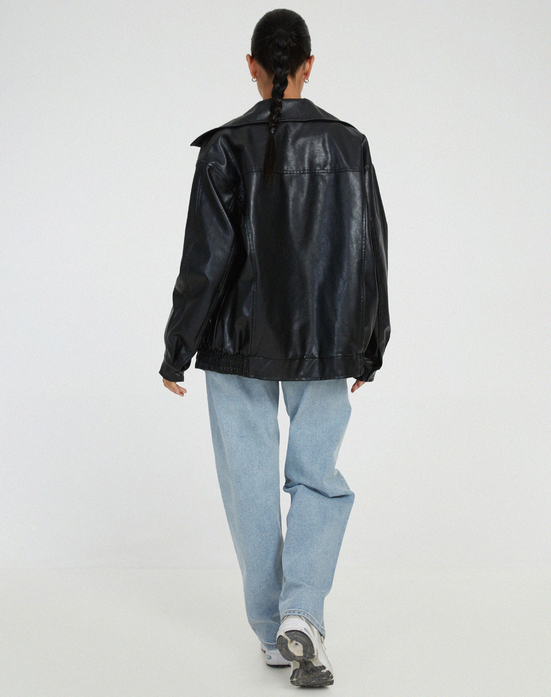 Damen Kunstlederjacke lang in Braun | Winterjacke aus PU-Leder mit lockerem, leicht tailliertem Schnitt für Herbst und Winter