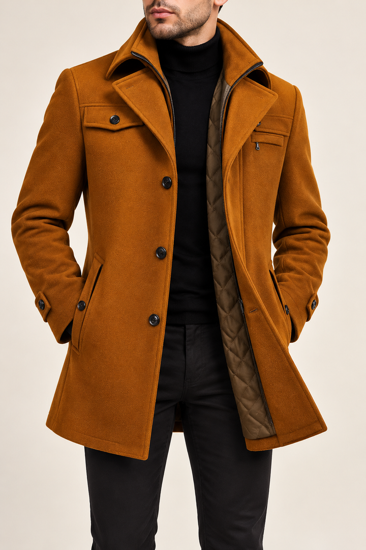 Herren Wollmantel aus 100 % Naturwolle mit Doppelkragen | Schmal geschnittener Wintermantel mit Steppfutter und Knopfleiste