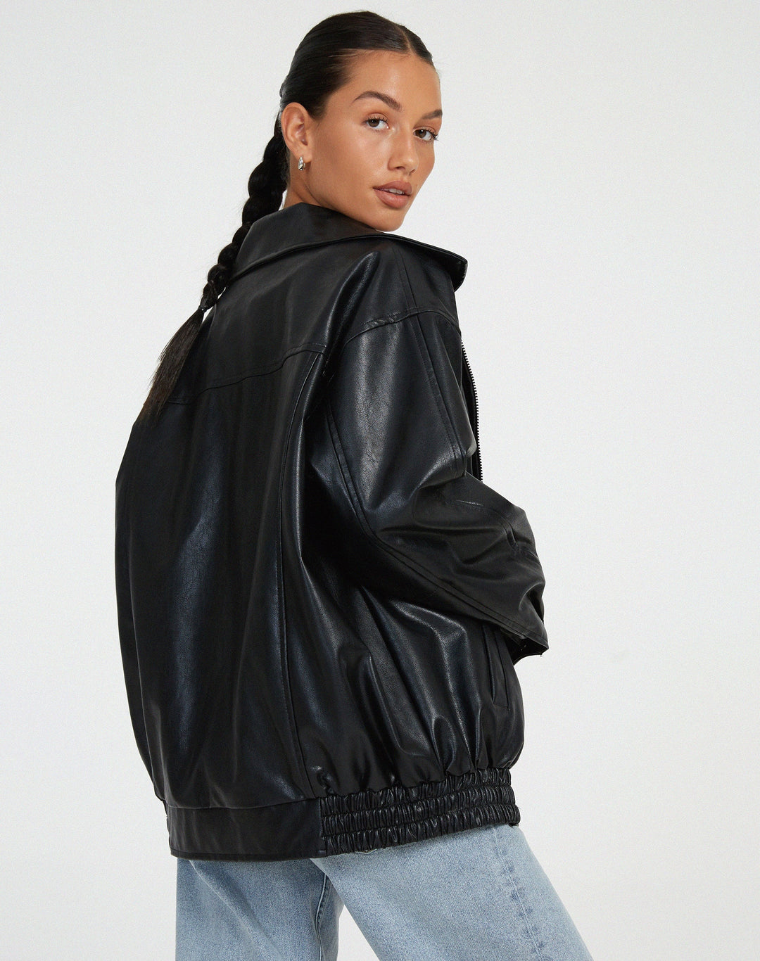 Damen Kunstlederjacke lang in Braun | Winterjacke aus PU-Leder mit lockerem, leicht tailliertem Schnitt für Herbst und Winter