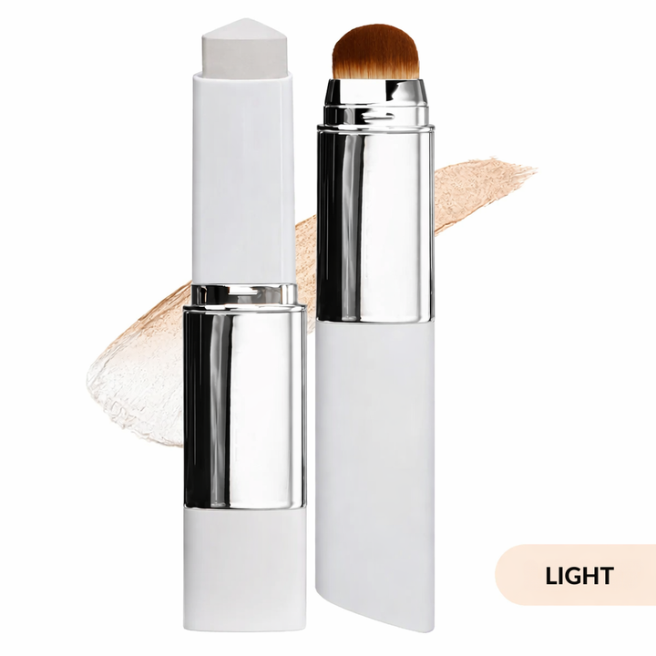 Foundation Stick | Farb­anpassendes Make-up mit Feuchtigkeitspflege und integriertem Pinsel