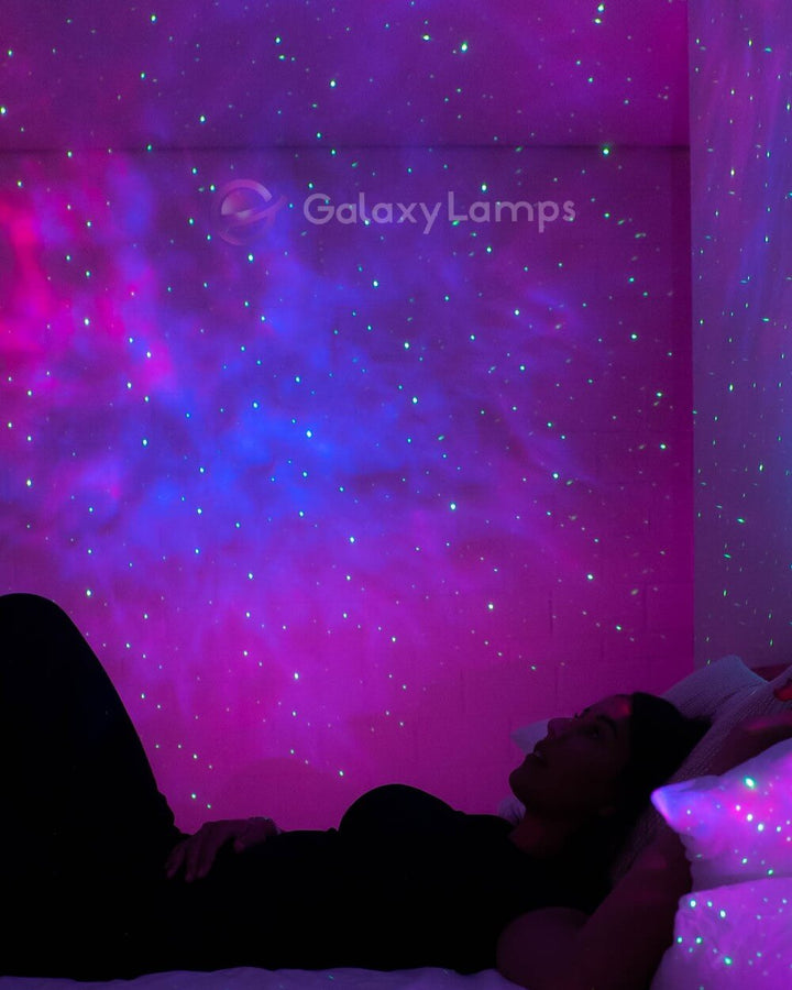 Galaxie Projektor | Sternenhimmelprojektor mit Farbwechsel, Musiksteuerung, Fernbedienung und App-Steuerung für stimmungsvolle Abende