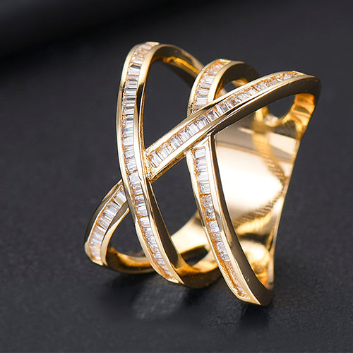 Anello donna a fascia | Design di lusso | Zirconia cubica | Anello di fidanzamento e da dichiarazione