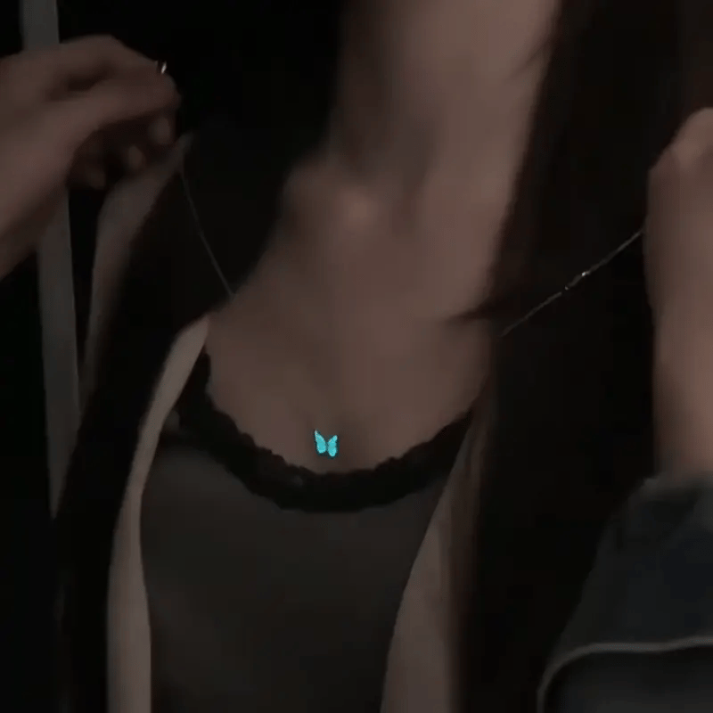 FlutteryCharm™ Delicate, stylish accessory