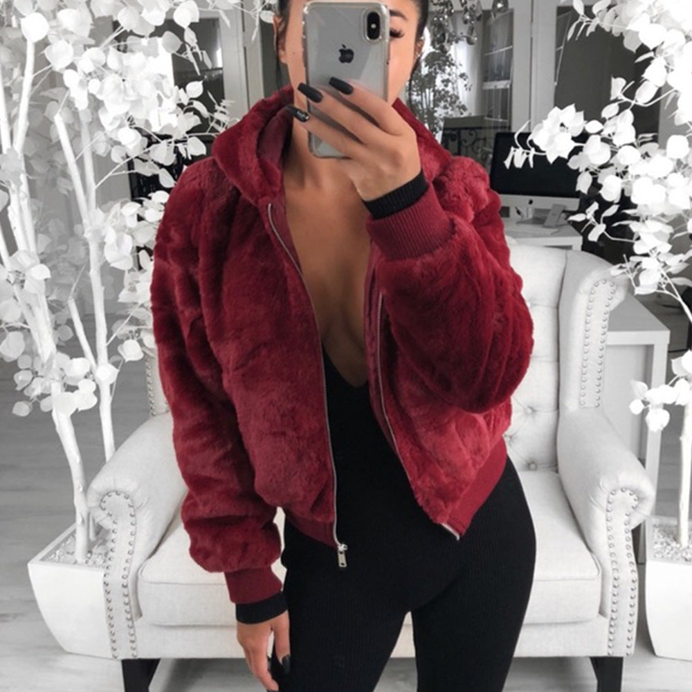 Damen Kunstfelljacke mit Kapuze | Flauschige Winterjacke mit Reißverschluss, Kapuzenbesatz, Rippbündchen und Fronttaschen