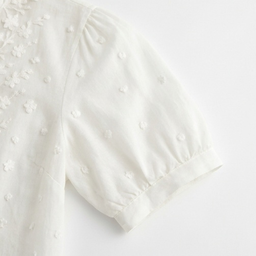 Damen Bluse mit Stickerei | Florale Details, Knopfleiste und atmungsaktiver Stoff für Alltag, Büro und Freizeit