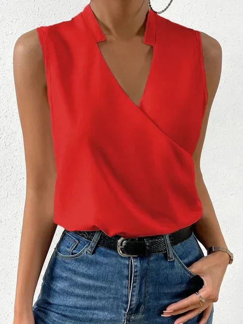 Chiara™ Flattering overlapping design