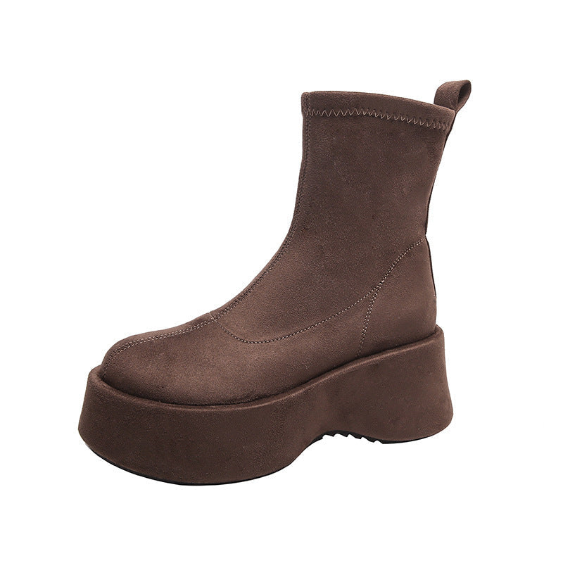 Damen Ankle Boots aus Wildleder mit leichter Sohle | Bequeme Stiefeletten mit weicher Oberfläche und Ziehlasche für Alltag und Büro