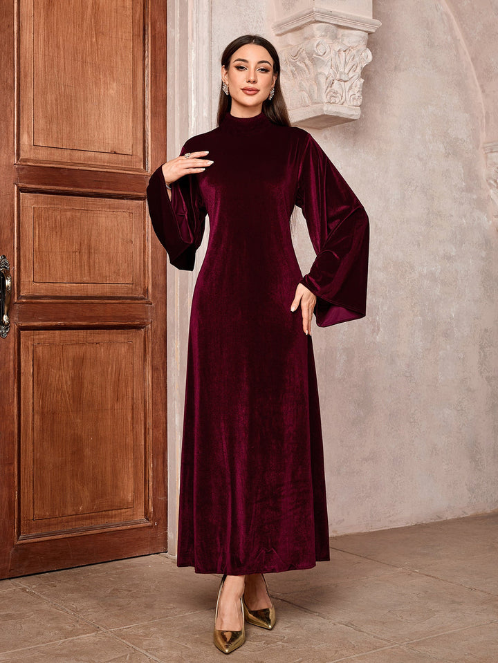 Damen Maxikleid | Elegantes langes Kleid mit Stehkragen, weiten Glockenärmeln und fließender Passform für festliche Anlässe