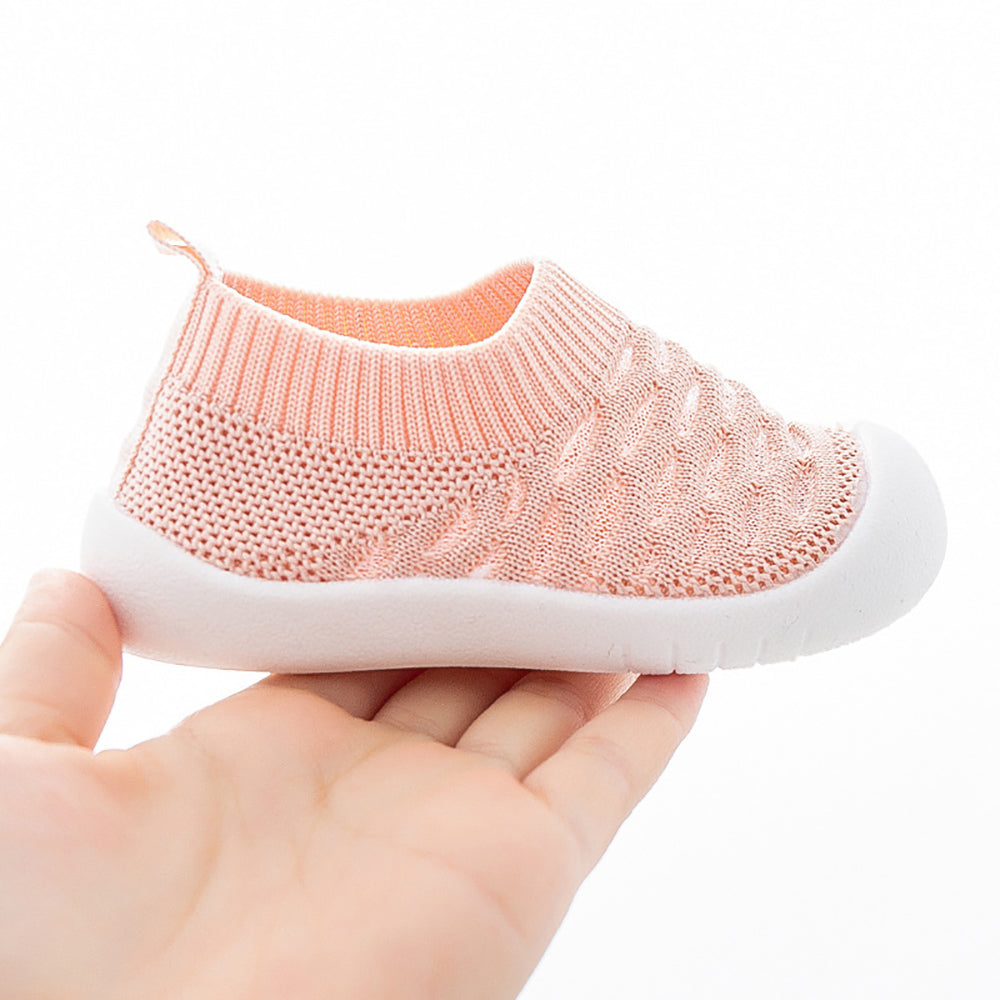 BabySneakers™ slip-free baby steps