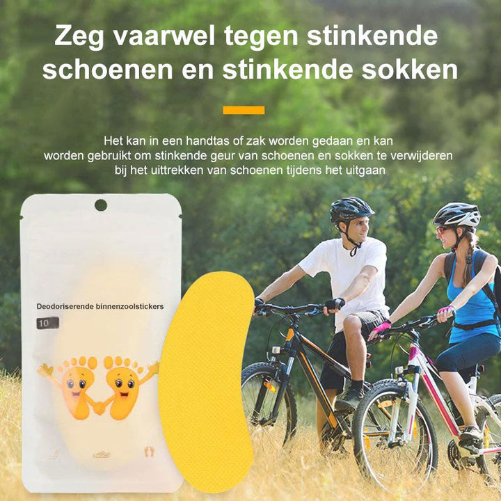 FreshStep™ Instantly absorbs sweat