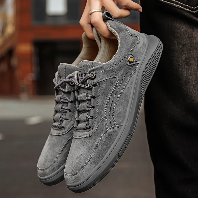 Damen Wildleder-Sneaker mit gepolsterter Innensohle | Bequeme Low-Top-Schuhe mit atmungsaktiven Einsätzen und robuster Gummisohle