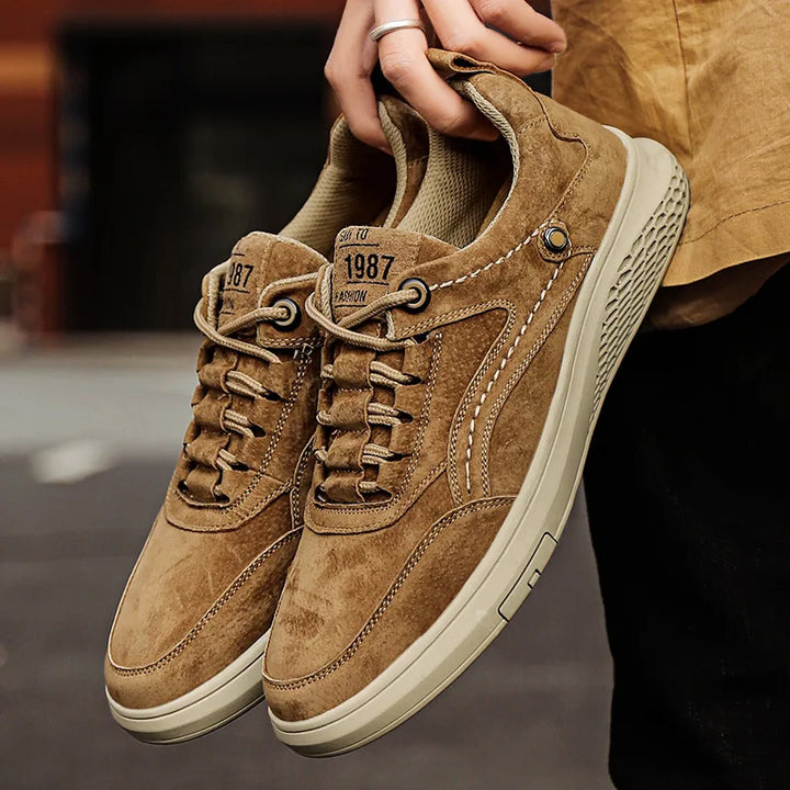 Damen Wildleder-Sneaker mit gepolsterter Innensohle | Bequeme Low-Top-Schuhe mit atmungsaktiven Einsätzen und robuster Gummisohle