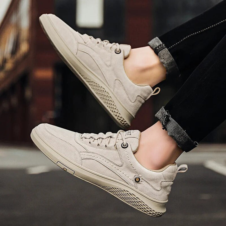 Damen Wildleder-Sneaker mit gepolsterter Innensohle | Bequeme Low-Top-Schuhe mit atmungsaktiven Einsätzen und robuster Gummisohle