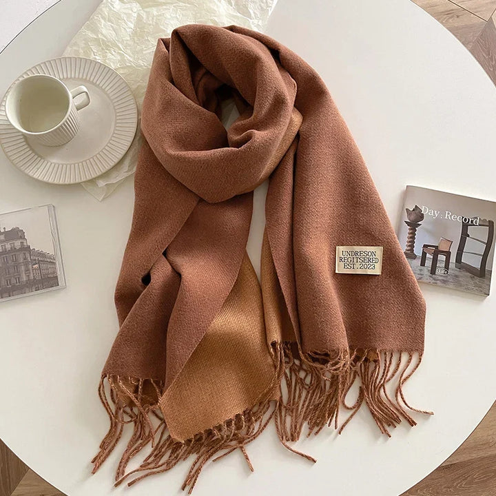 Damen Pashmina Schal mit Fransen | Weicher langer Wickelschal mit glatter Oberfläche und vielseitiger Trageform für Herbst und Winte