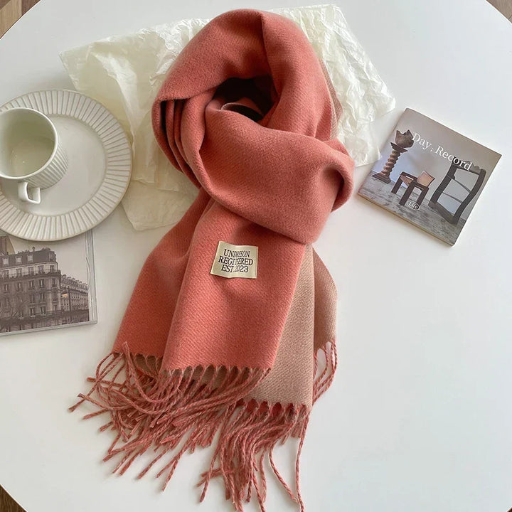 Damen Pashmina Schal mit Fransen | Weicher langer Wickelschal mit glatter Oberfläche und vielseitiger Trageform für Herbst und Winte