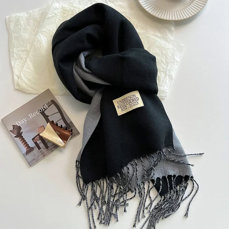 Damen Pashmina Schal mit Fransen | Weicher langer Wickelschal mit glatter Oberfläche und vielseitiger Trageform für Herbst und Winte