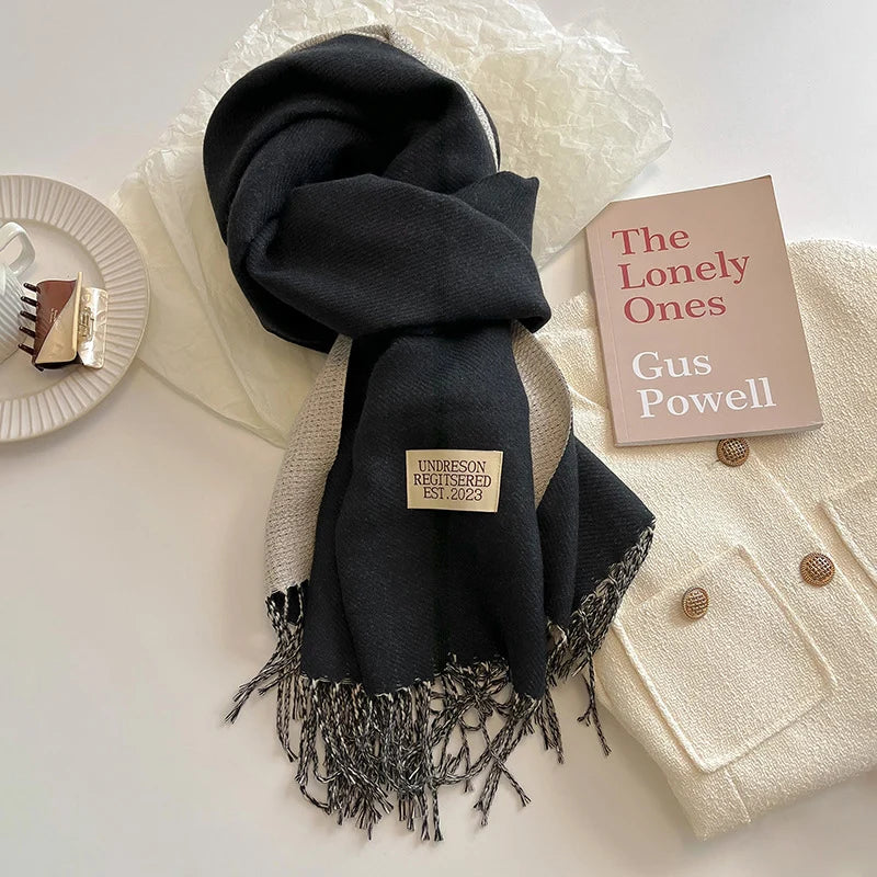Damen Pashmina Schal mit Fransen | Weicher langer Wickelschal mit glatter Oberfläche und vielseitiger Trageform für Herbst und Winte