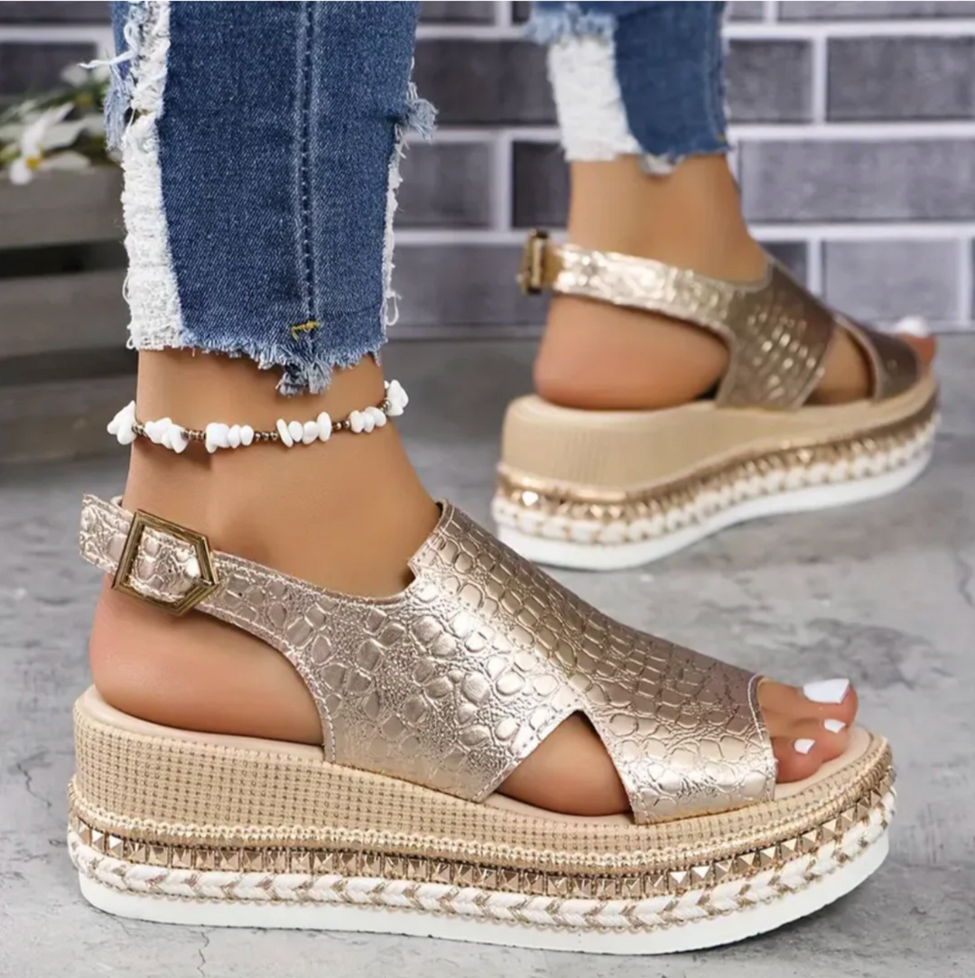 Chloé - Orthopedic sandals
