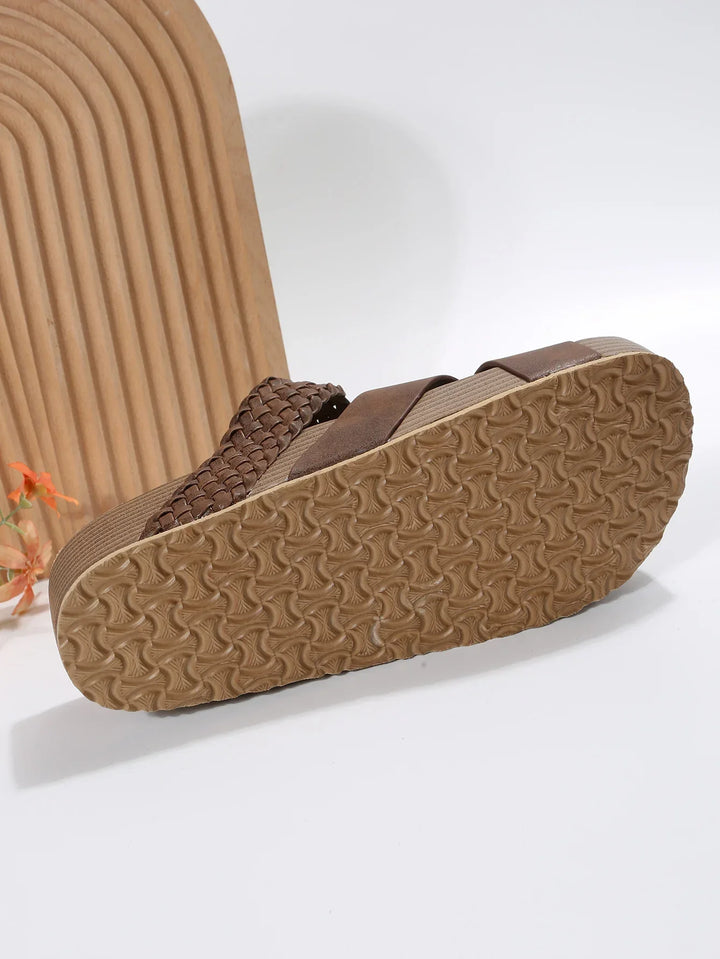 Damen Plateausandalen mit verstellbaren Riemen | Gepolstertes Fußbett &amp; rutschfeste Sohle