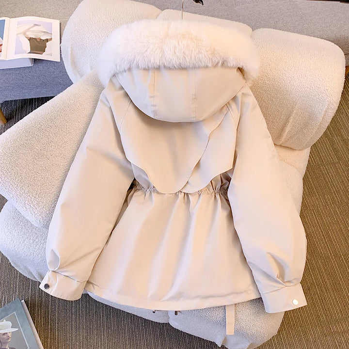 Damen Pufferjacke | Fleecegefütterte Steppjacke mit Kapuze, wasserabweisender Außenschicht und Taschen