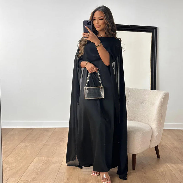 Damen Satin-Maxikleid | Elegantes Abendkleid mit U-Boot-Ausschnitt und Cape-Ärmeln