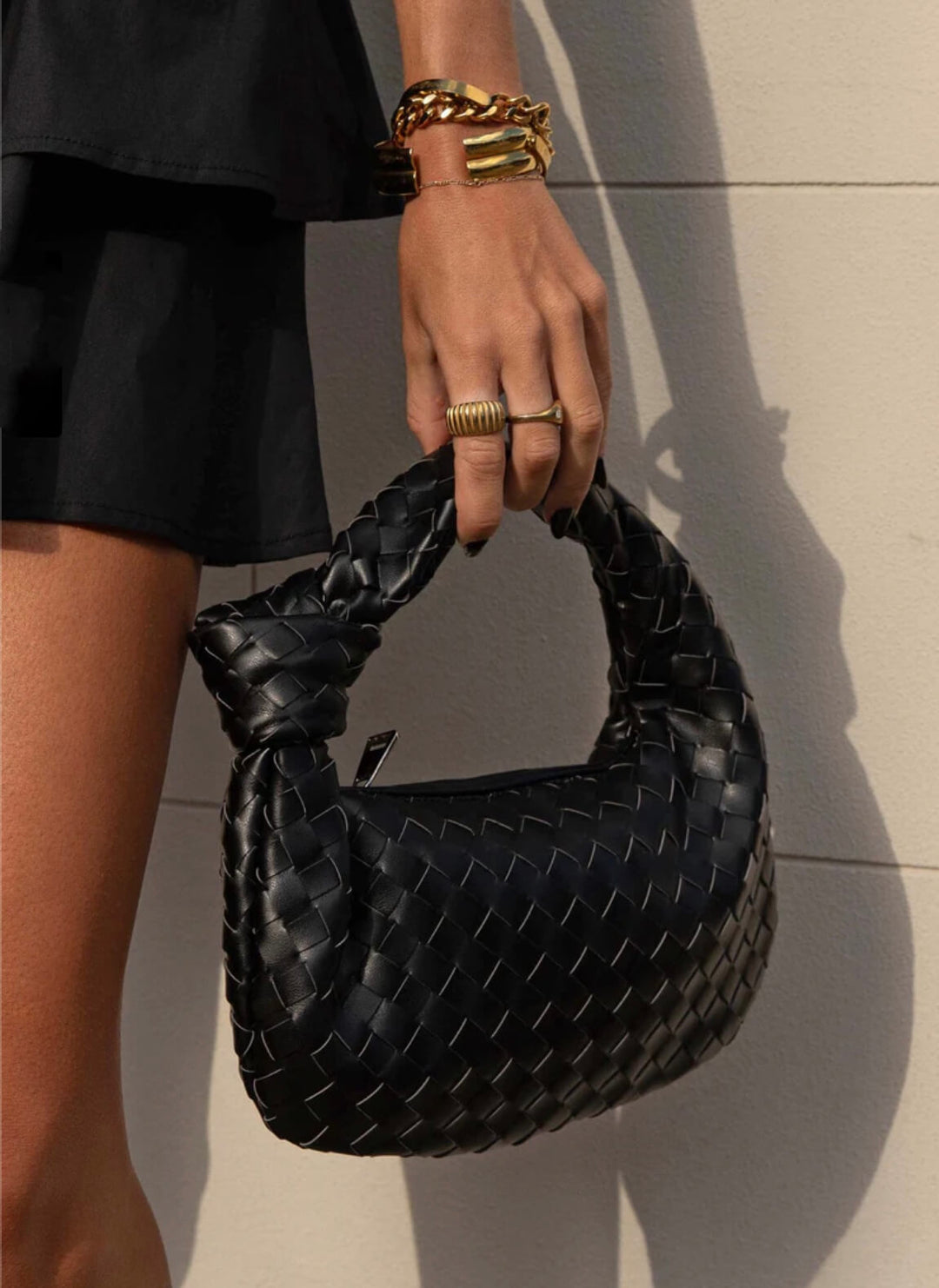 Dámska crossbody taška | Pletený dizajn | Vegánska koža a strieborné detaily | MiniTextil