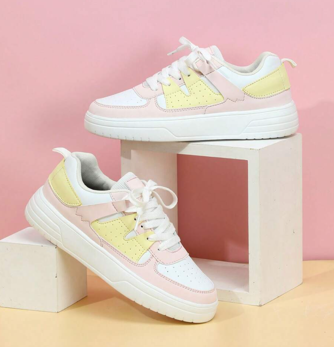 Damen Sneaker mit Leo-Print | Gepolsterte Innensohle &amp; vielseitige Farben | Samara Freizeitschuhe