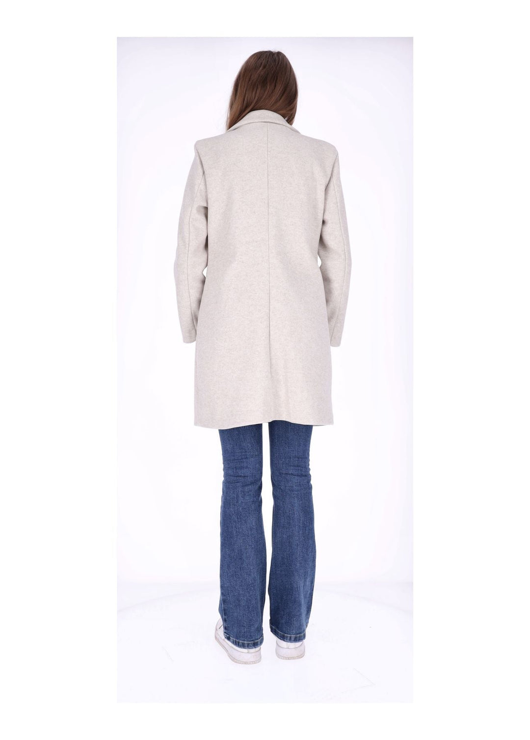 Damen Kurzmantel in Beige mit goldenem Knopf | Eleganter Mantel mit Schulterpolstern, zwei Taschen und bequemem Schnitt