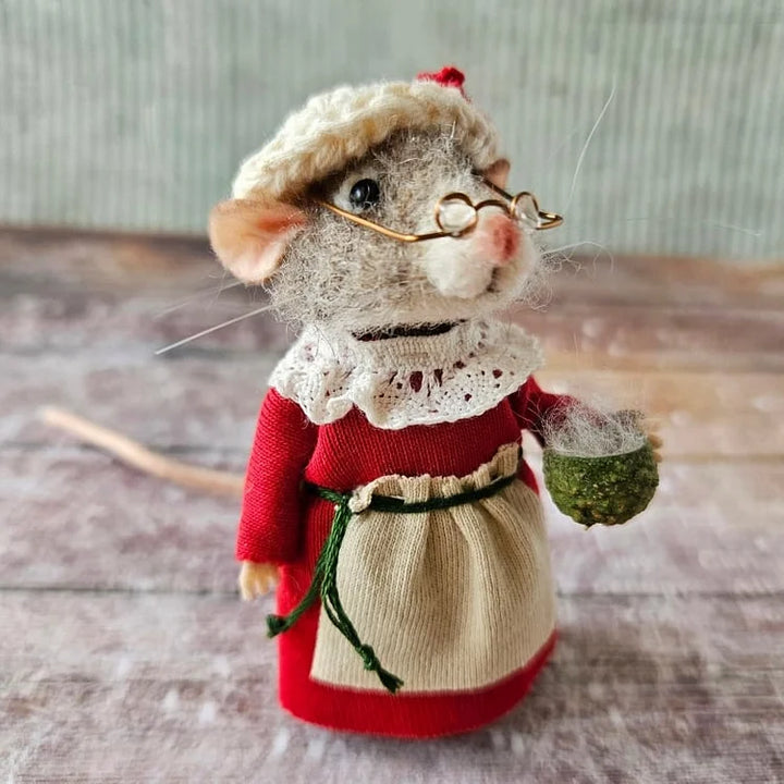 Handmade Felt Mouse | Christmas Decoration &amp; Gift Idea | Needle-Felted from Wool &amp; Fabric | Sustainable