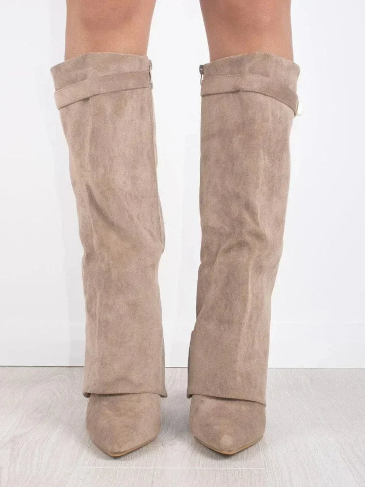 Damen Wildleder-Stiefel mit mittelhohem Schaft | Elegante Boots mit dekorativen Metalldetails und praktischem Verschluss für Herbst und Alltag