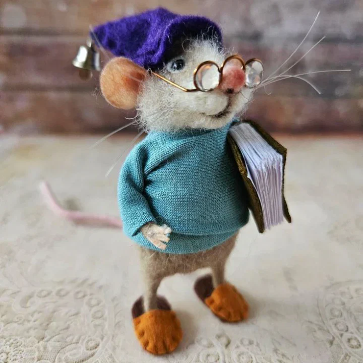 Handmade Felt Mouse | Christmas Decoration &amp; Gift Idea | Needle-Felted from Wool &amp; Fabric | Sustainable