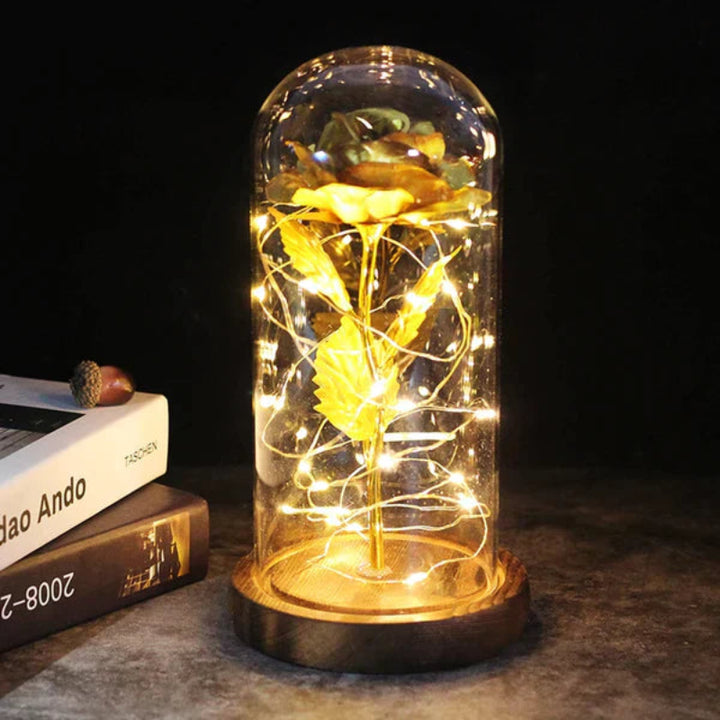 LED-Rose im Glas | Dekolampe mit warmweißem Licht, Holzsockel und Galaxy-Effekt als romantisches Geschenk