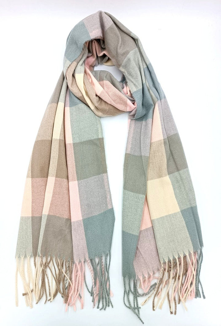 Damen Schal mit Karomuster | Kuscheliger Winterschal mit weichem Stoff, großzügigem Schnitt und Fransen für Herbst und Winter