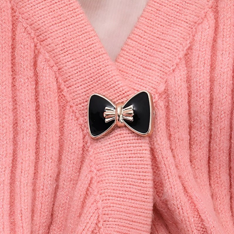Small alloy brooch clips 1–1.8 cm | secure fastening for blouses &amp; scarves | lightweight &amp; reusable | set of 2